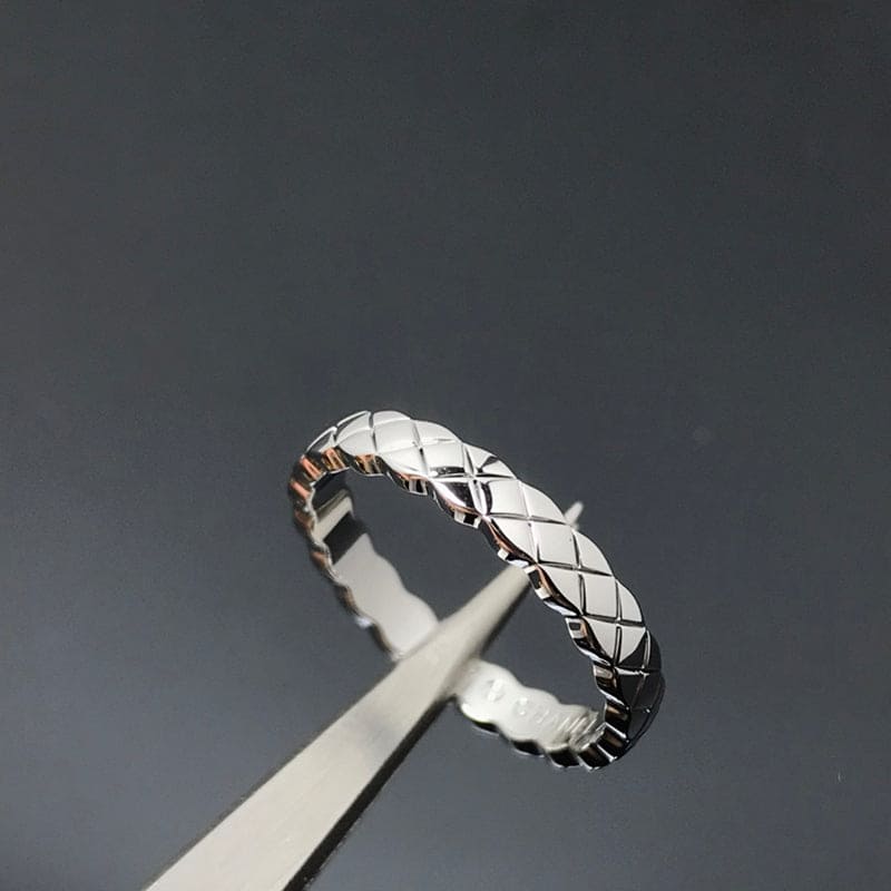 18K  Chanel Coco Crush Mini Ring