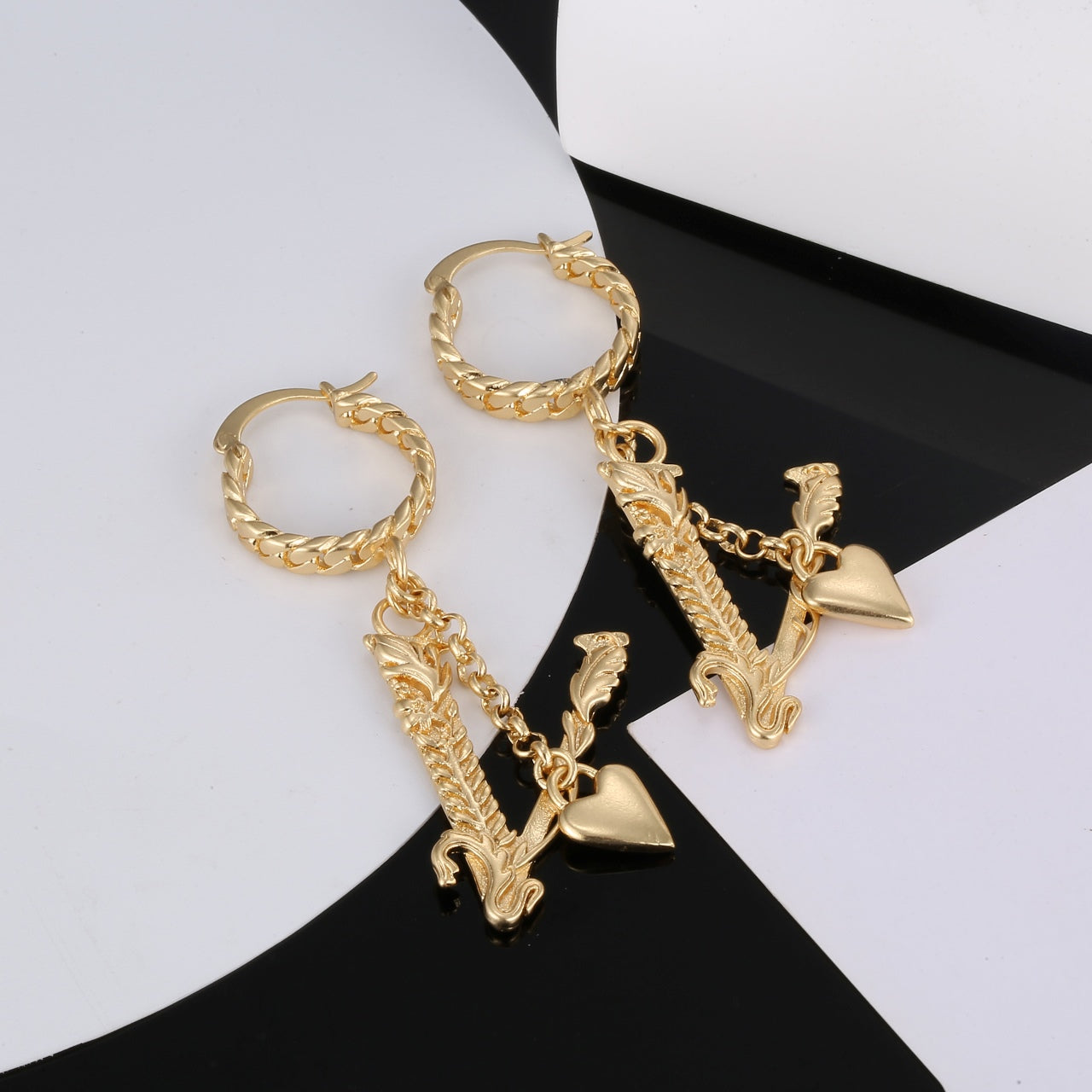18K Heart Long Earrings
