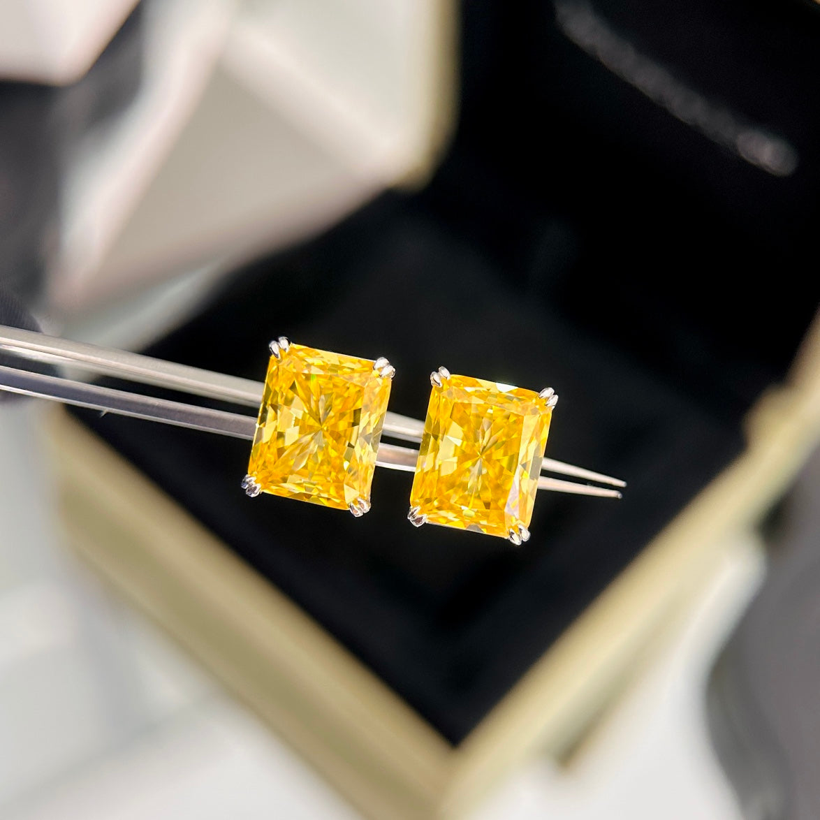 18K Tiffany Yellow Crystal Earrings